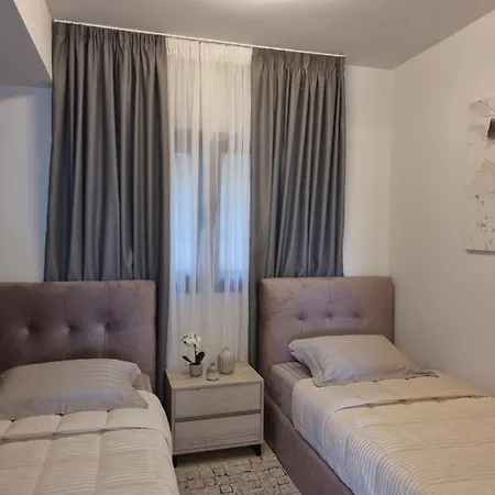 شقة Melina's House برباتي